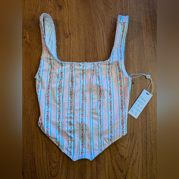 Frankie's Bikinis Victoria Top in French Holiday Print - Picture 3 of 4